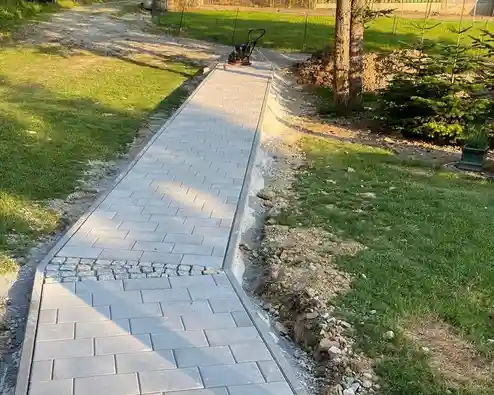 Pflasterarbeiten im Garten